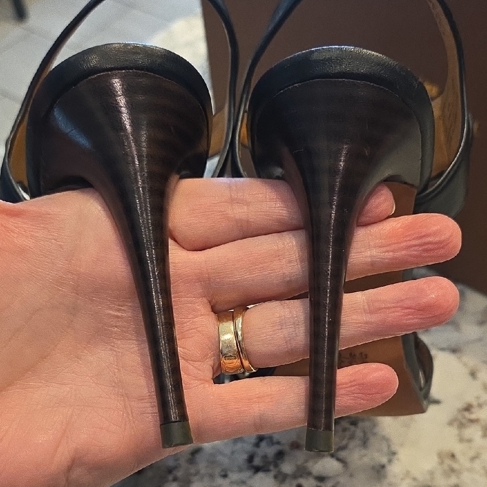 Coach Izzy Black Strappy Weaved Women's Heels Size 7.5B With Original Box - Picture 7 of 11
